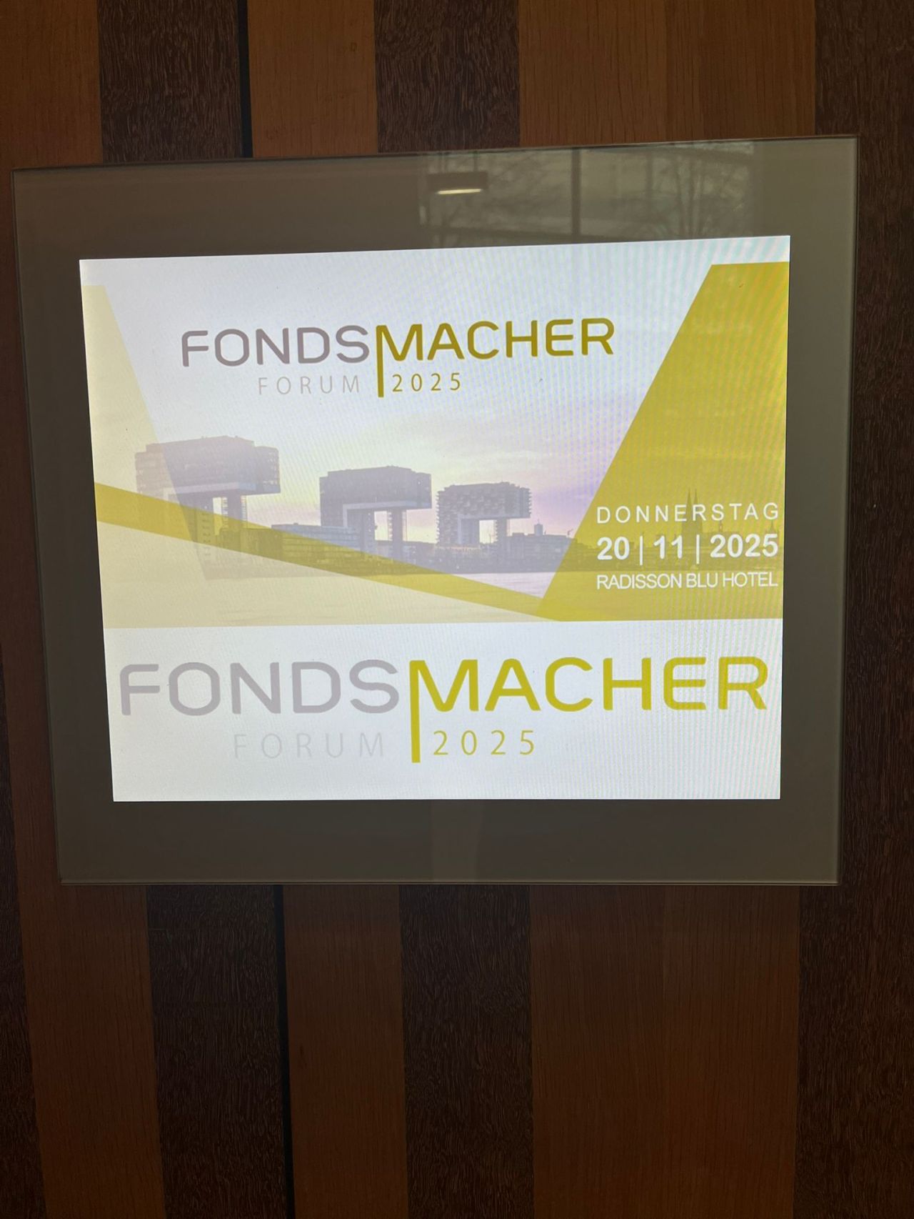 1763821000365 Infobild Fondsmacher Forum 2025: Donnerstag 20.11.2025 Radisson Blu Hotel
